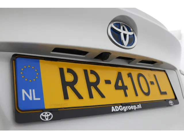 Toyota C-HR 1.8 Hybrid Dynamic 2018 Hybride Benzine 38