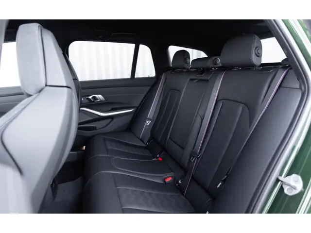 BMW M3 3-serie Touring xDrive Competition 2024 Benzine 7