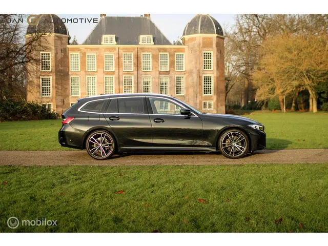 BMW 3 Serie Touring 320i | NAP | M sport | 2023 Benzine 8