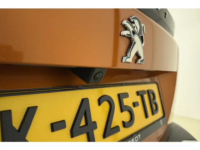 Peugeot e-2008 EV Allure Pack 50 kWh 2021 Elektrisch 3