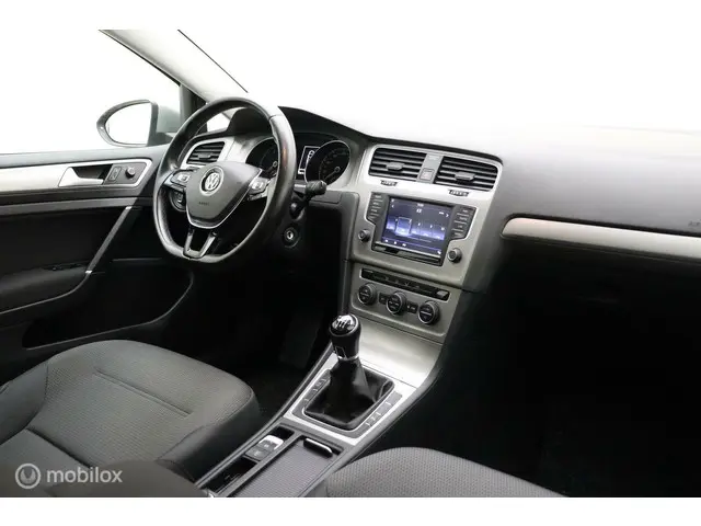 Volkswagen Golf 1.0 TSI Comfortline 2017 Benzine 9