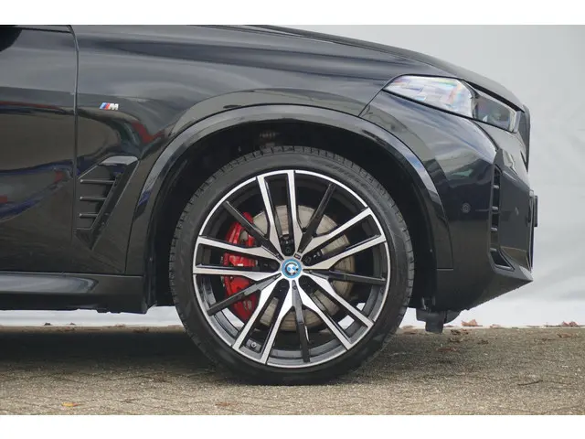 BMW X5 xDrive50e 2025 Hybride Benzine 6