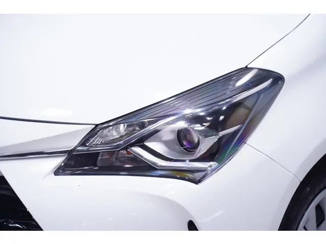 Toyota Yaris 1.5 Hybrid 115 Active 2019 Hybride Benzine 11
