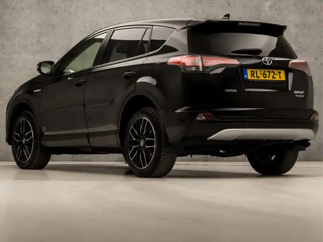 Toyota RAV4 2.5 Hybrid Sport 2016 Hybride Benzine 3