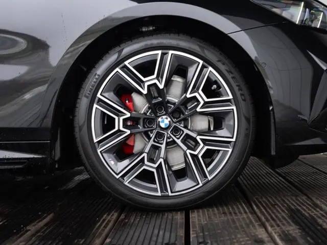 BMW 5 Serie Touring 530e xDrive 2026 Hybride Benzine 6