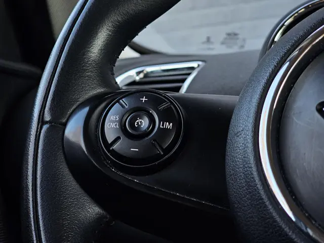 MINI Clubman Mini 1.5 Cooper Chili 2017 Benzine 18