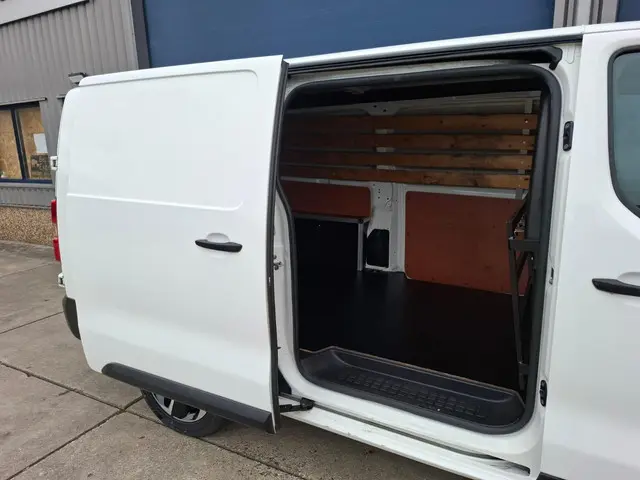 Opel Vivaro 1.5 CDTI L2H1 Edition 2020 Diesel 30