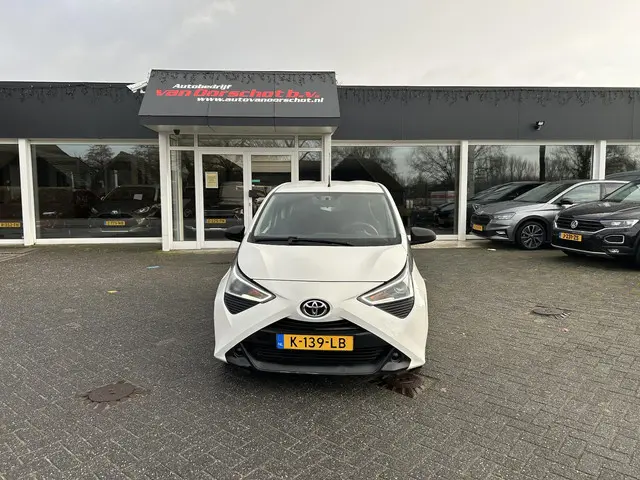 Toyota Aygo 1.0 VVT-i x-fun 2021 Benzine 4