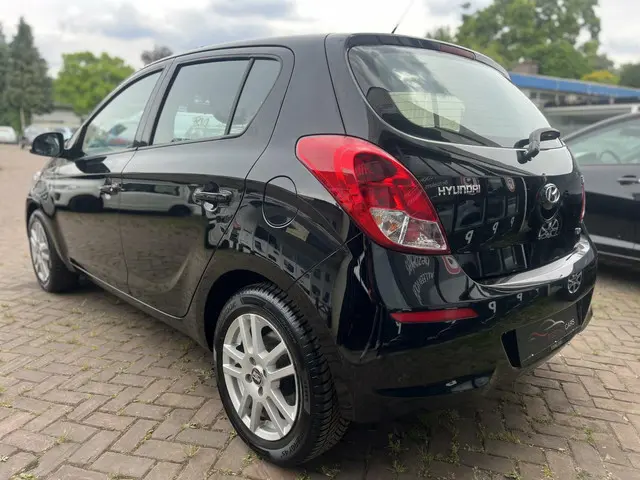 Hyundai i20 1.2i i-Motion 2014 Benzine 7