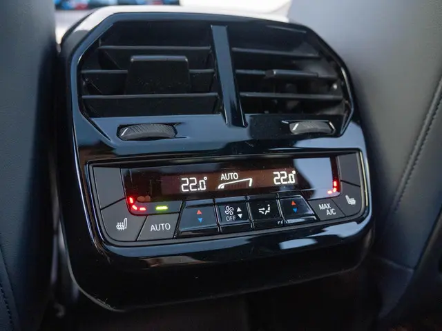BMW iX xDrive50 2023 Elektrisch 24