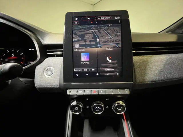 Renault Clio 1.0 TCe 90 GPF techno 2024 Benzine 10