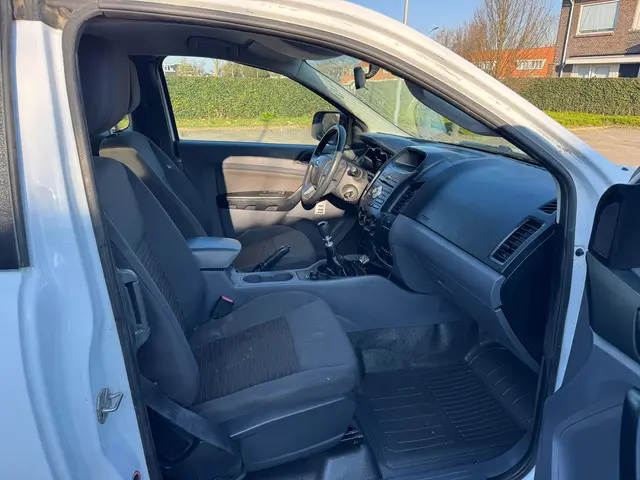 Ford Ranger 2.2 TDCi XL Super Cab. 4X4 2016 Diesel 4