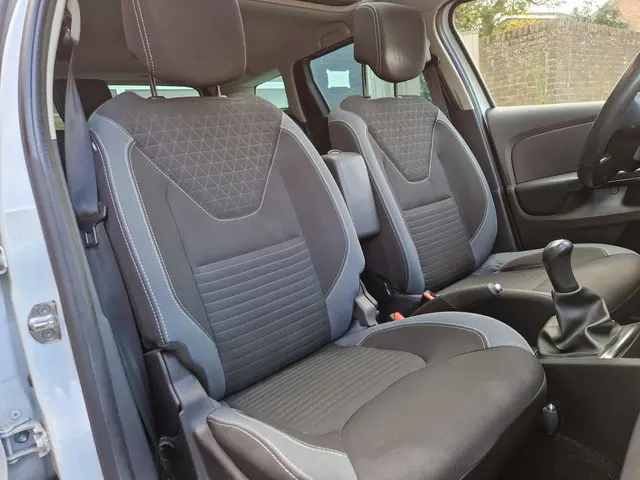 Renault Clio Estate 0.9 TCe Dynamique 2015 Benzine 10