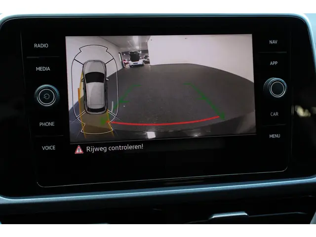 Volkswagen T-Roc 1.5 TSI DSG Style 2023 Benzine 21