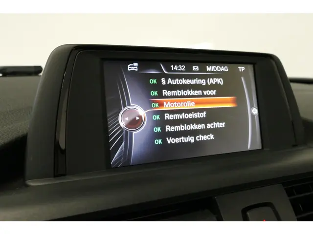 BMW 2 Serie Cabrio 218i Essential 2015 Benzine 30