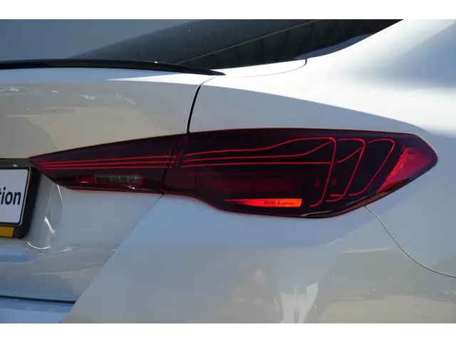 BMW i4 eDrive40 2025 Elektrisch 31