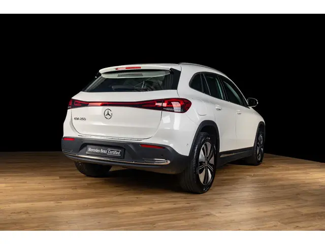 Mercedes-Benz EQA 2
