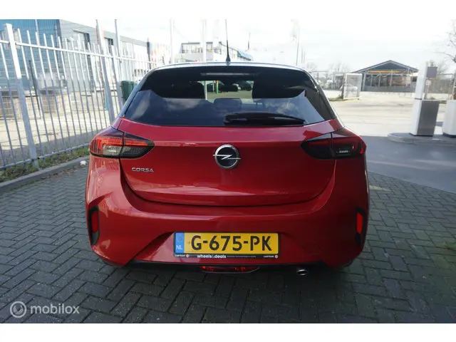 Opel Corsa 1.2 GS Line ( WEINIG KM! ) 2019 Benzine 16