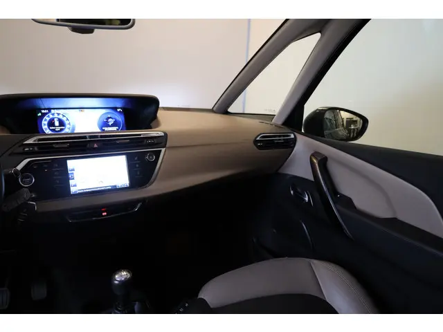 Citroën C4 Picasso PT 130 Exclusive 2016 Benzine 51