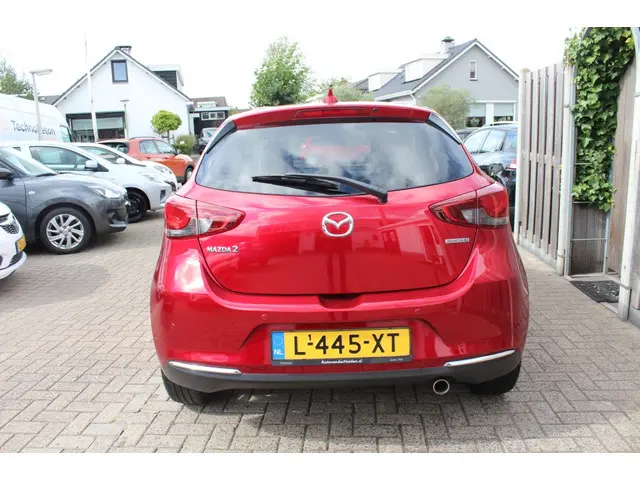 Mazda 2 1.5 Skyact-G Luxury 2021 Benzine 6