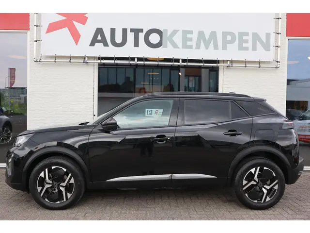 Peugeot 2008 1.2 HYBRID 136 GT 2024 Hybride Benzine 35