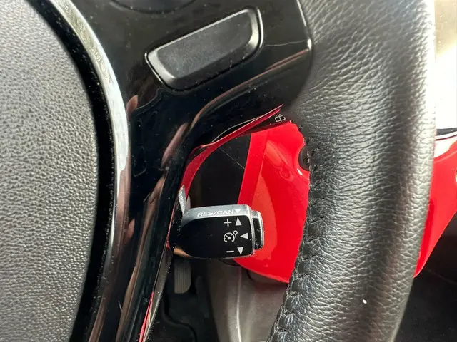 Citroën C1 1.2 PureTech Shine Climate 2015 Benzine 11