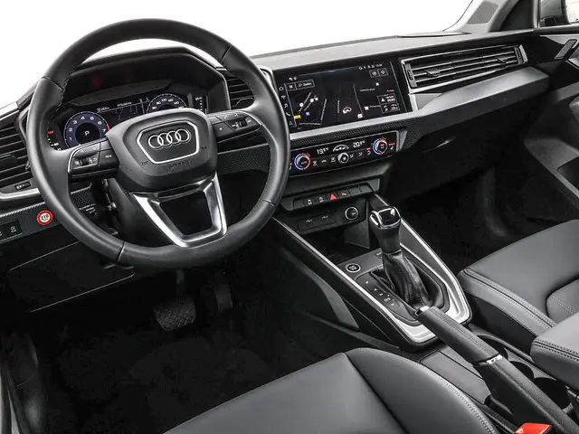 Audi A1 Sportback 30 TFSI 116pk S Edition 2025 Benzine 28