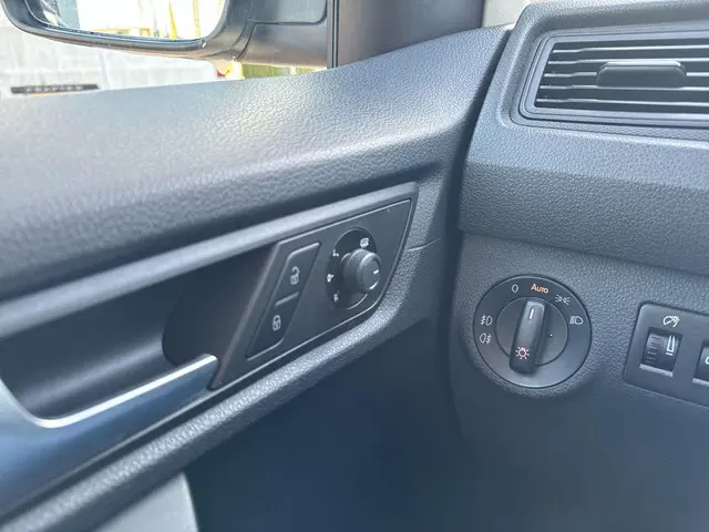 Volkswagen Caddy 2.0 TDI L2H1 Maxi Highline 2017 Diesel 19