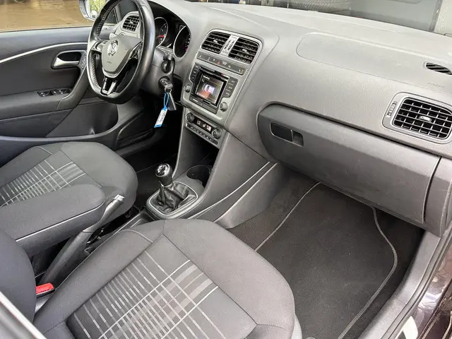 Volkswagen Polo 1.0 Lounge Edition 2015 Benzine 12