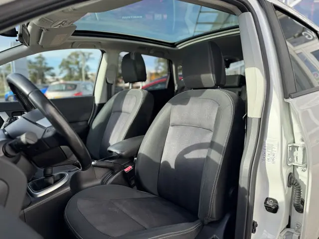 Nissan QASHQAI 1.6 Connect Edition 2013 Benzine 16