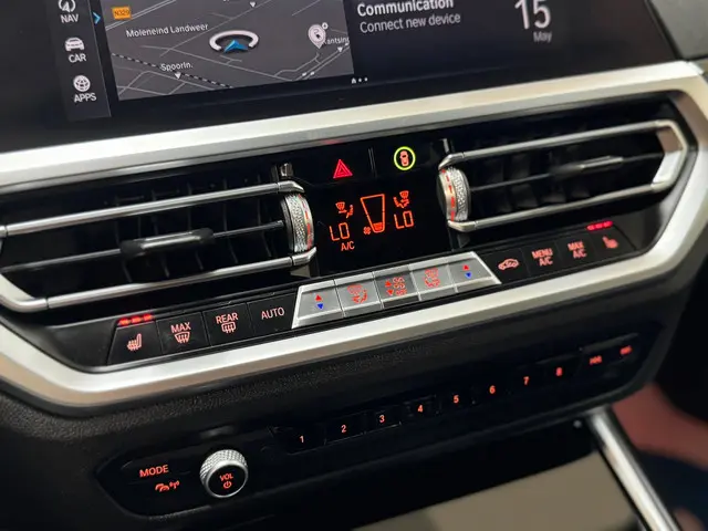 BMW 3 Serie 330e eDrive Edition 2020 Hybride Benzine 30