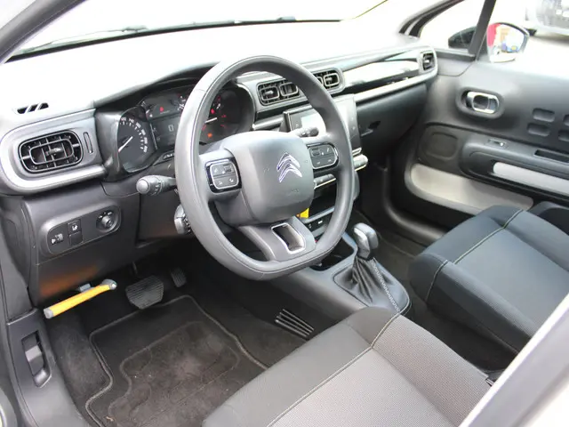 Citroën C3 1.2 PureTech S&S Feel 2018 Benzine 12