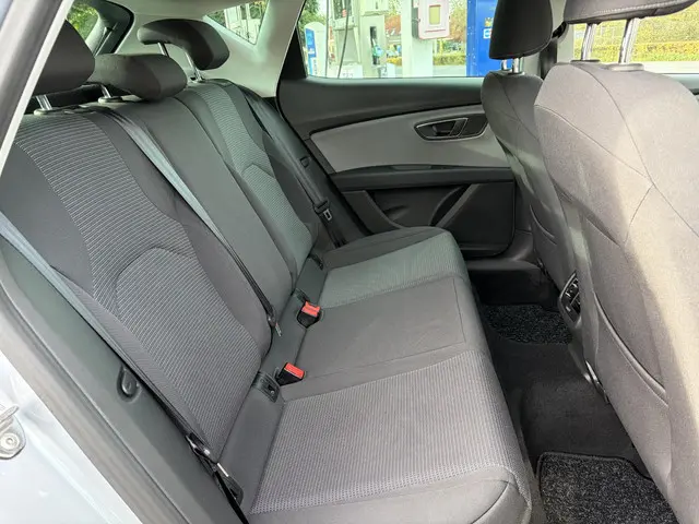 SEAT Leon 1.0 EcoTSI Style 2018 Benzine 22