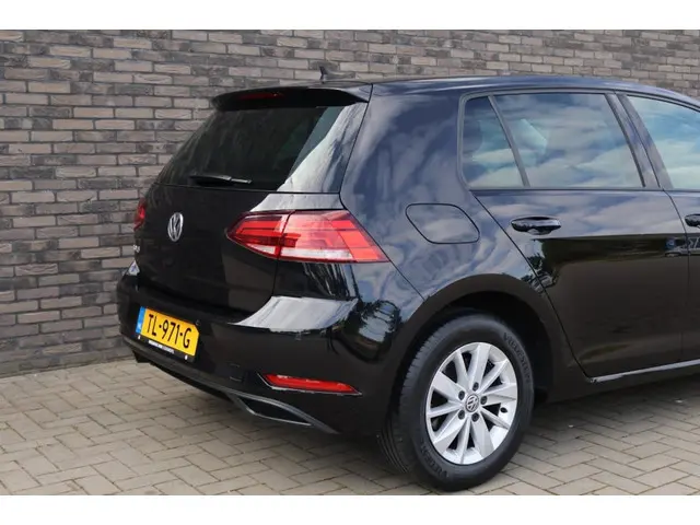 Volkswagen Golf 1.0 TSI Comfortline 2018 Benzine 5