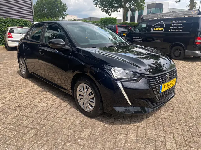 Peugeot 208 1.2 PureTech Active 2021 Benzine 4