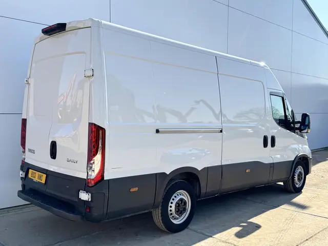 Iveco Daily 35S14 2022 Diesel 3