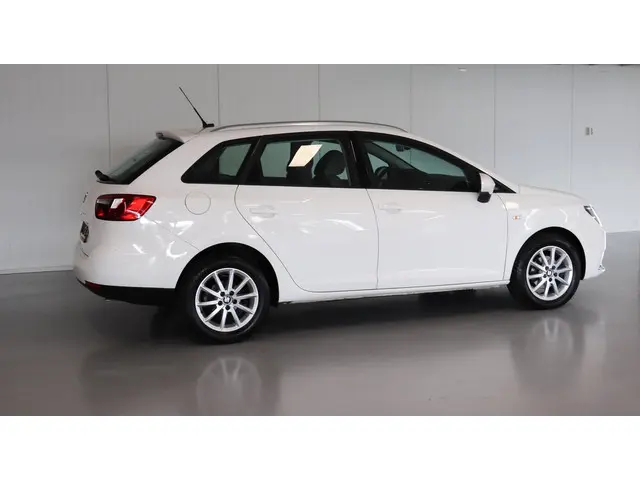 SEAT Ibiza ST 1.0 EcoTSI Style Connect 2015 Benzine 4