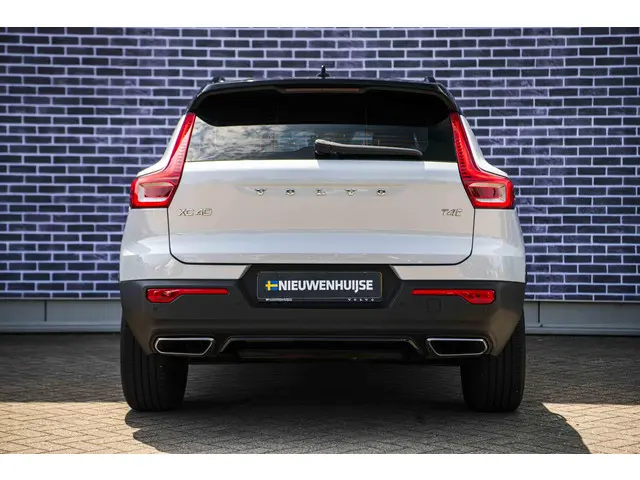 Volvo XC40 T4 190pk Geartronic R-Design 2019 Benzine 10