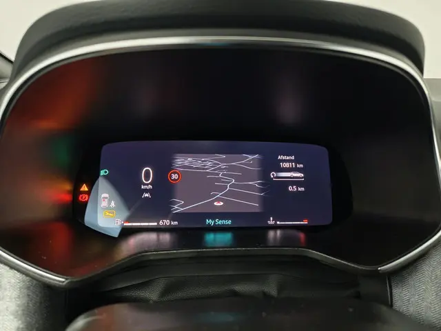 Renault Clio 1.0 TCe 90 GPF techno 2024 Benzine 4