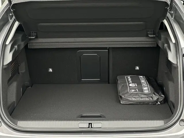 Citroën C4 1.2 Hybrid Max 136pk 2024 Hybride Benzine 9