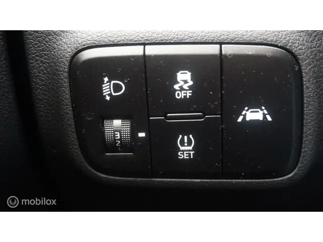 Hyundai i10 1.0 Comfort Automaat 2022 Benzine 18