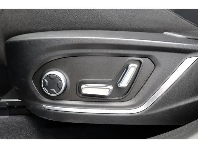 Lynk & Co 01 1.5 2023 Hybride Benzine 14