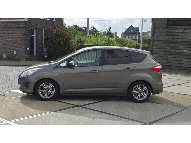 Ford C-MAX 1.0 Edition 2014 Benzine 4