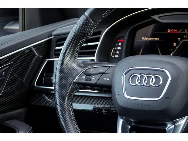 Audi SQ8 4.0 TFSI quattro 2021 Benzine 28
