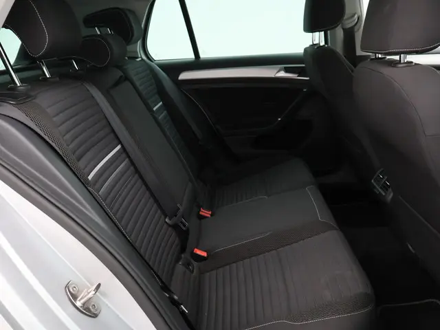 Volkswagen Golf 1.4 TSI 122 PK CUP EDITION 2014 Benzine 9