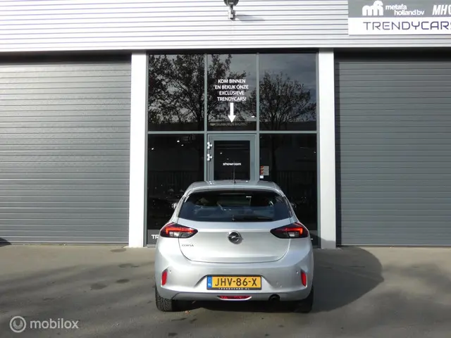 Opel Corsa 1.2 Edition 2023 Benzine 14