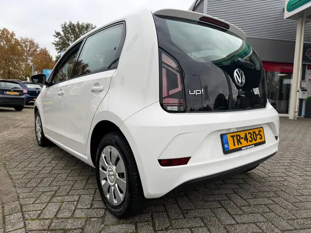 Volkswagen up! 1.0 BMT move up! 2e eigenaar !! 2018 Benzine 12