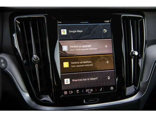 Volvo V60 2.0 B3 Essential Edition 2023 Benzine 18