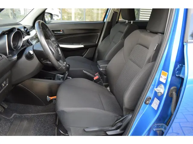 Suzuki Swift 1.2 Select 2017 Benzine 13