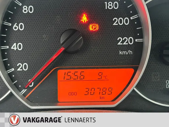 Toyota Verso-S 1.3 VVT-i Dynamic 2015 Benzine 12